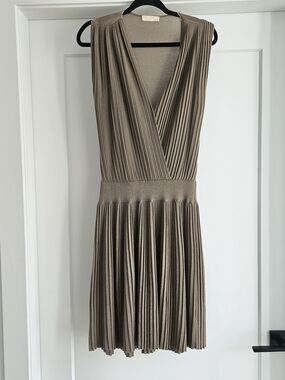 ​FOGAL Switzerland Made in Italy Pleated Plissé Knit Crossover Dress M